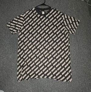 Billie Eilish oversized tee